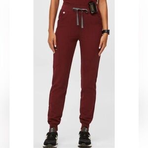 Figs Jogger burgundy Scrub Pants size small